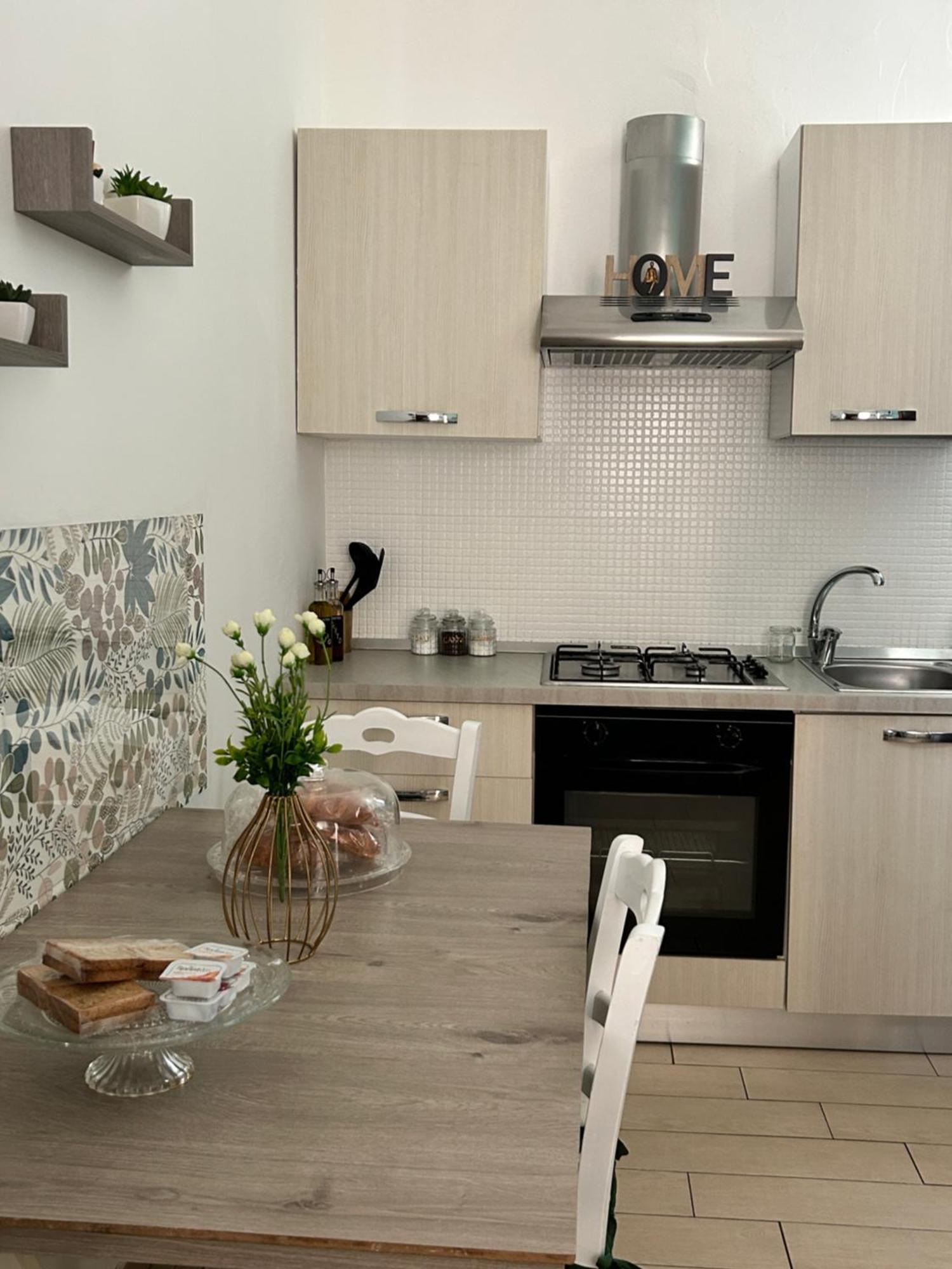 La Finestrella Lägenhet Giardina Gallotti Exteriör bild