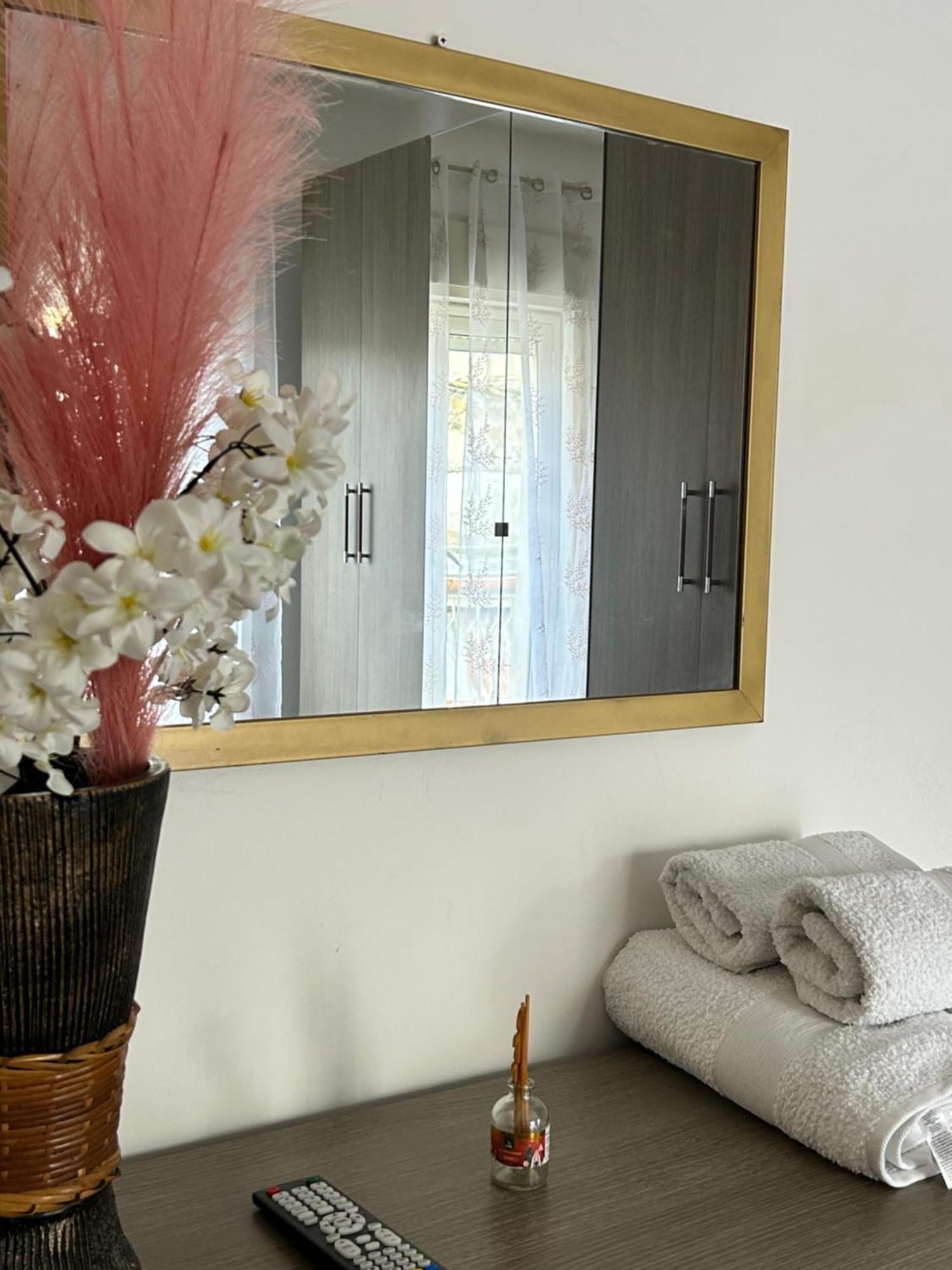 La Finestrella Lägenhet Giardina Gallotti Exteriör bild